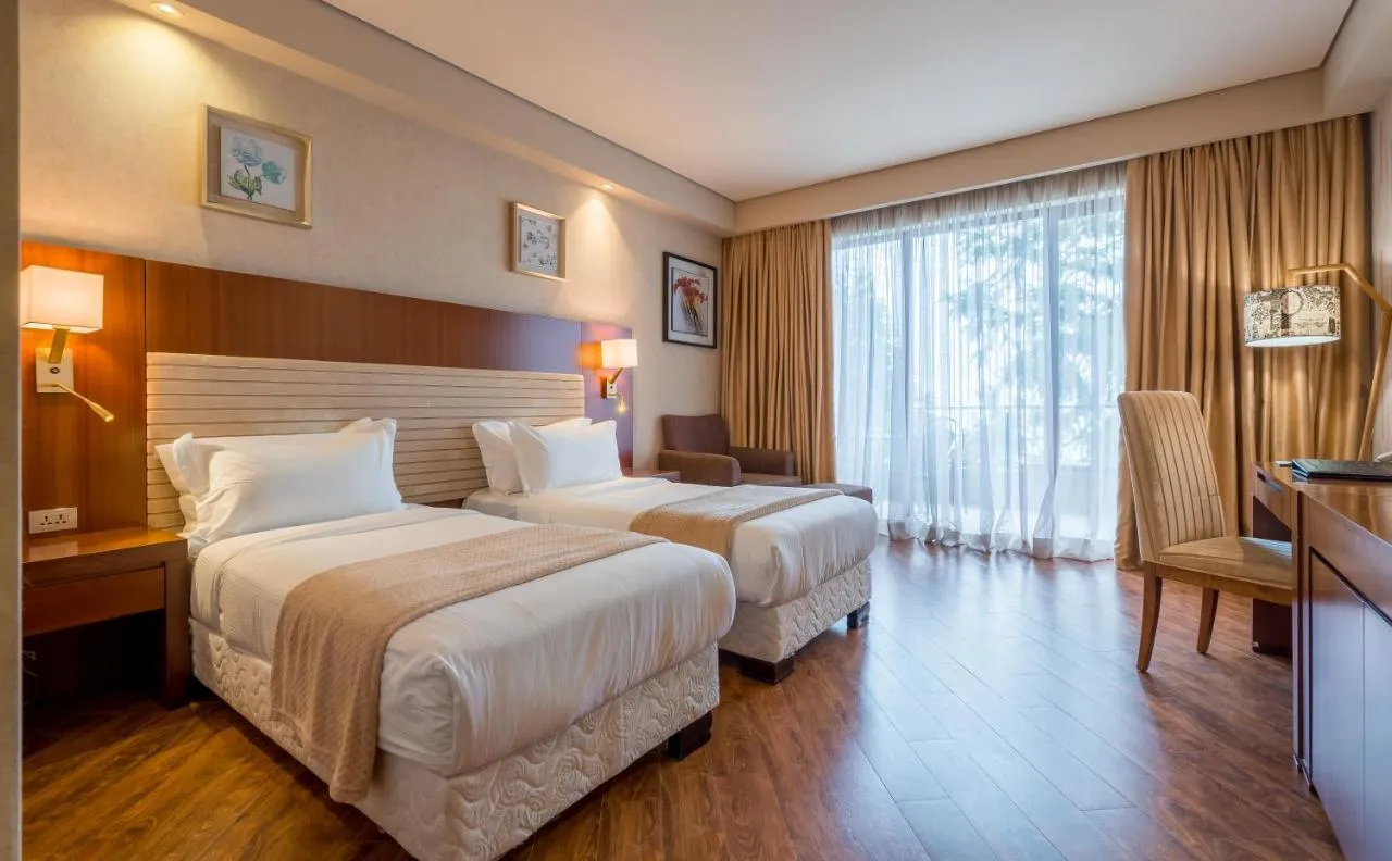 Hotel Dreamland Oasis-1