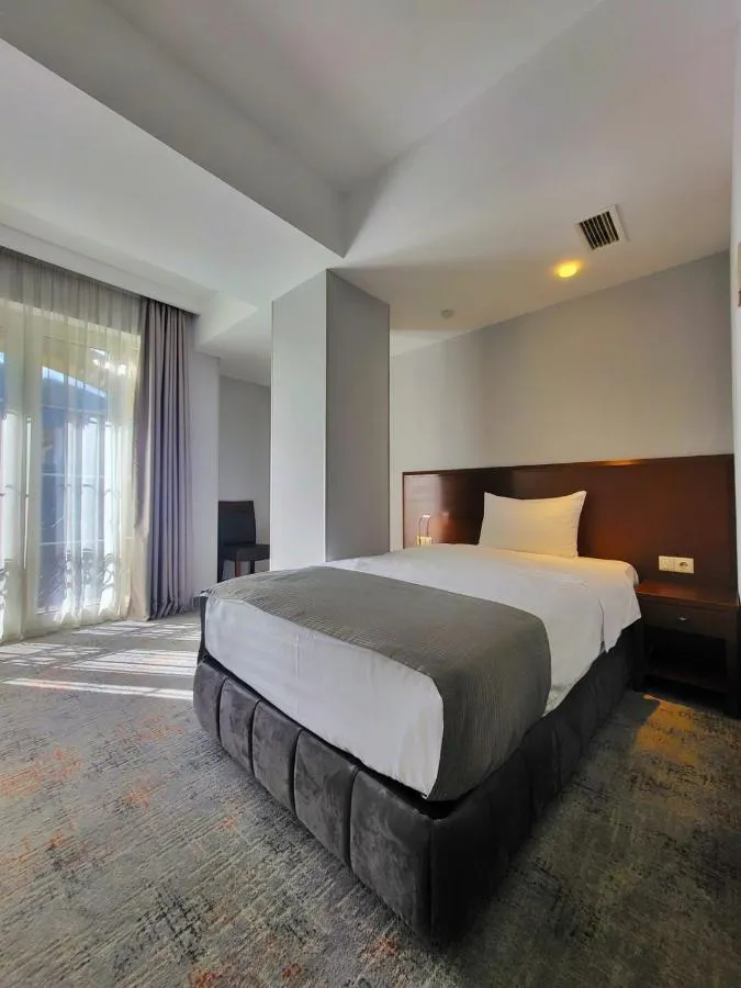 Art Boutique Hotel slide-5