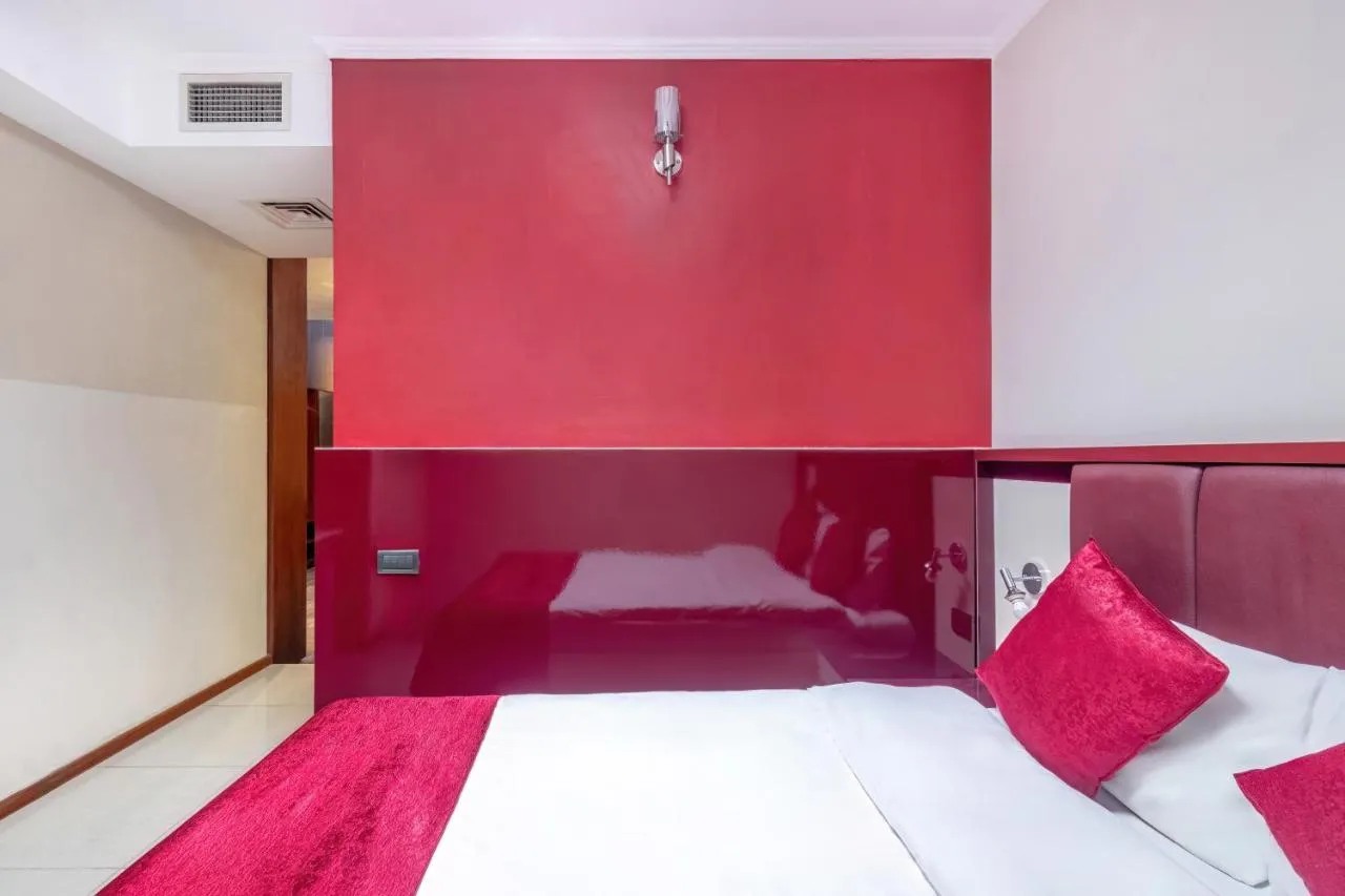 Deluxe Baku hotel-1
