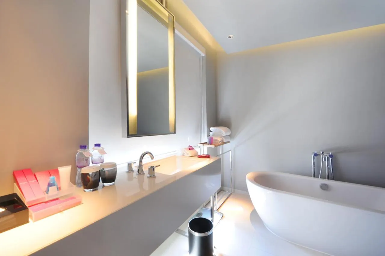 Mode Sathorn hotel slide-5