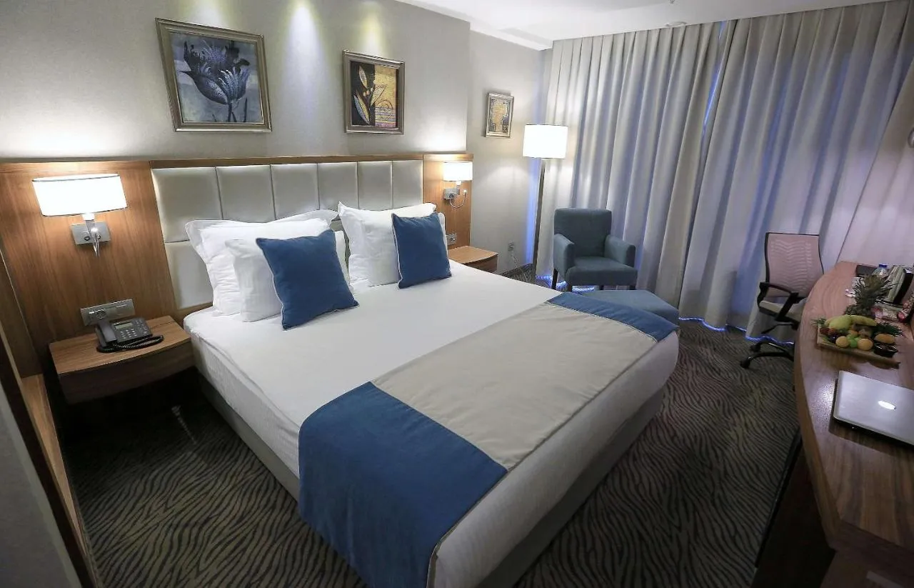 Best Western Premier Karsiyaka Convention & Spa Hotel slide-4