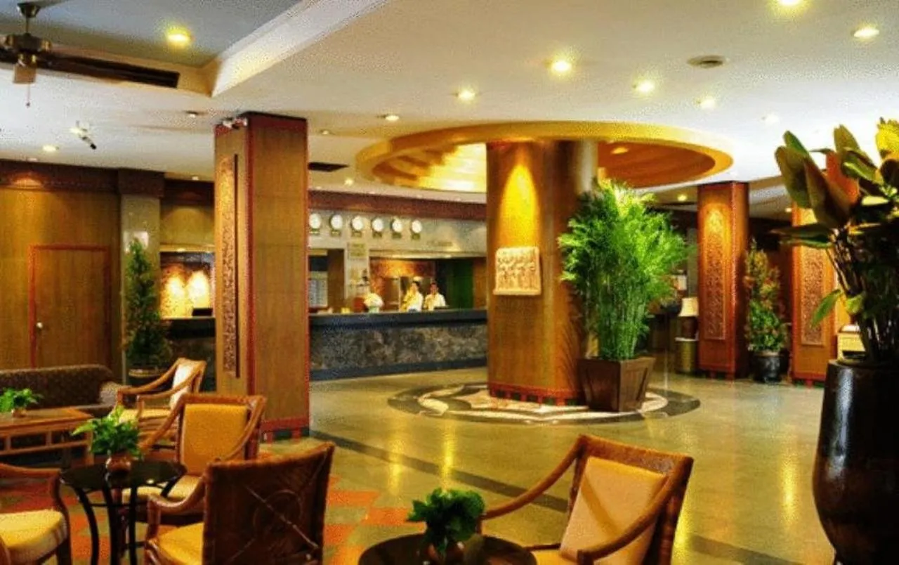 Golden Beach Hotel Pattaya slide-3