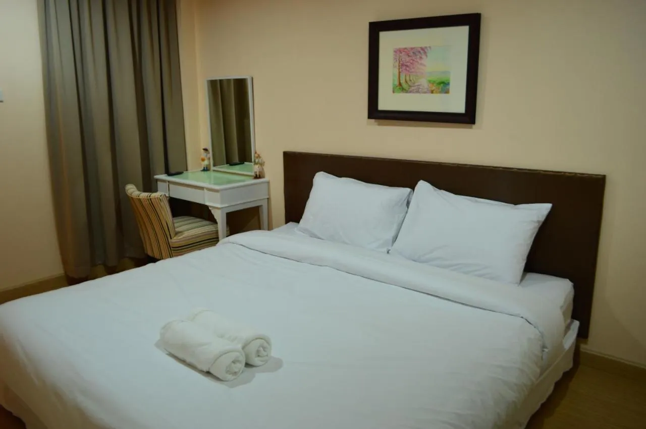The Grace House Chiangmai slide-4