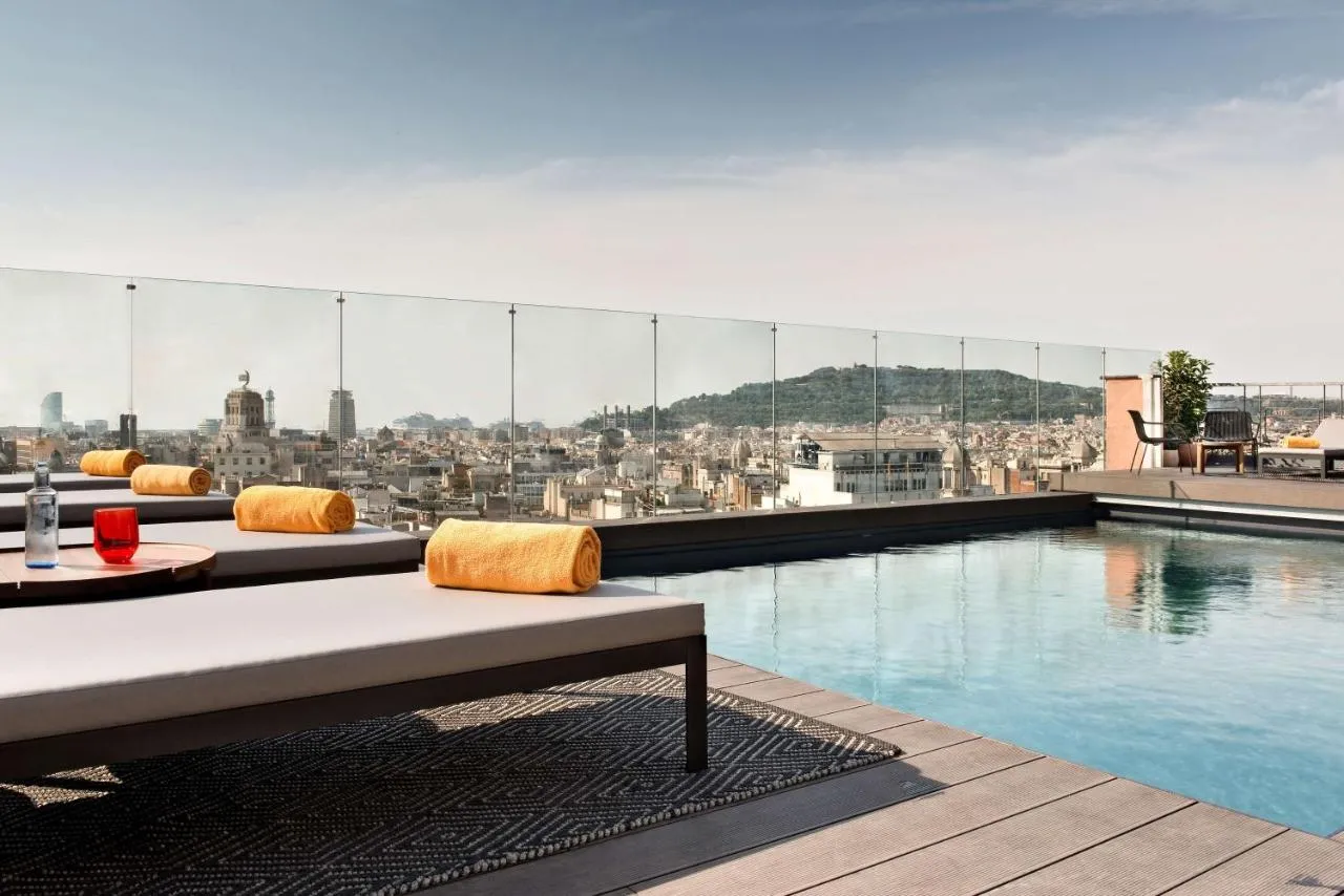 NH Collection Barcelona Gran Hotel Calderon slide-4