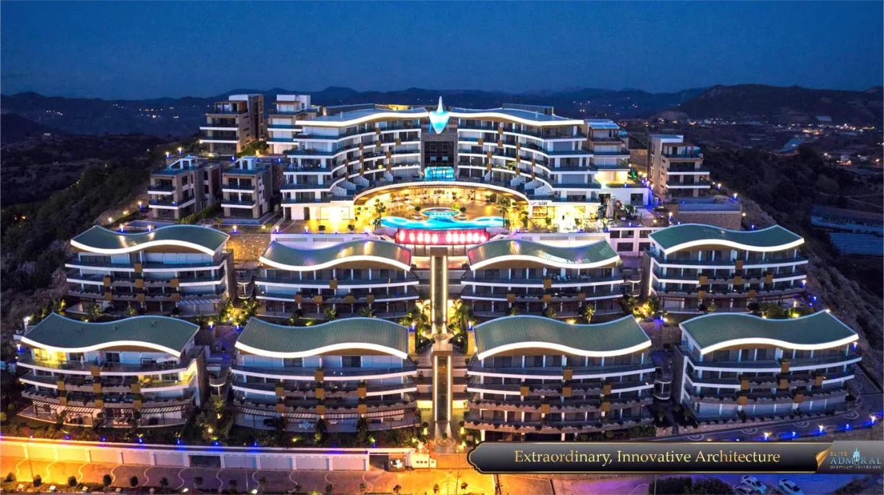 Elite Luxury Suite & Spa slide-4