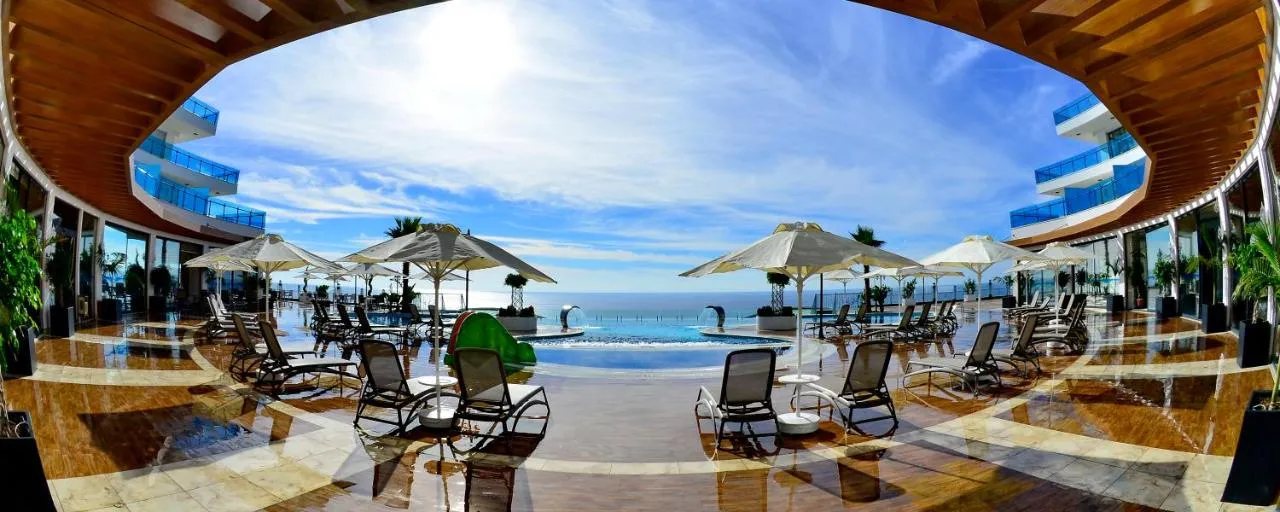Elite Luxury Suite & Spa-1