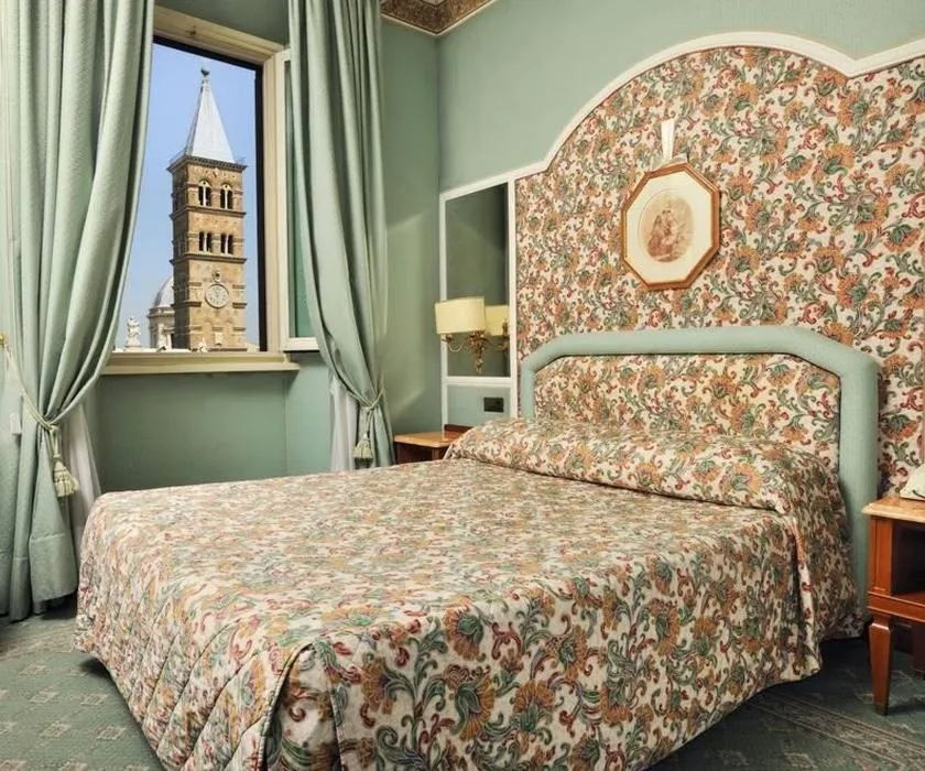 Mecenate Palace Hotel slide-4