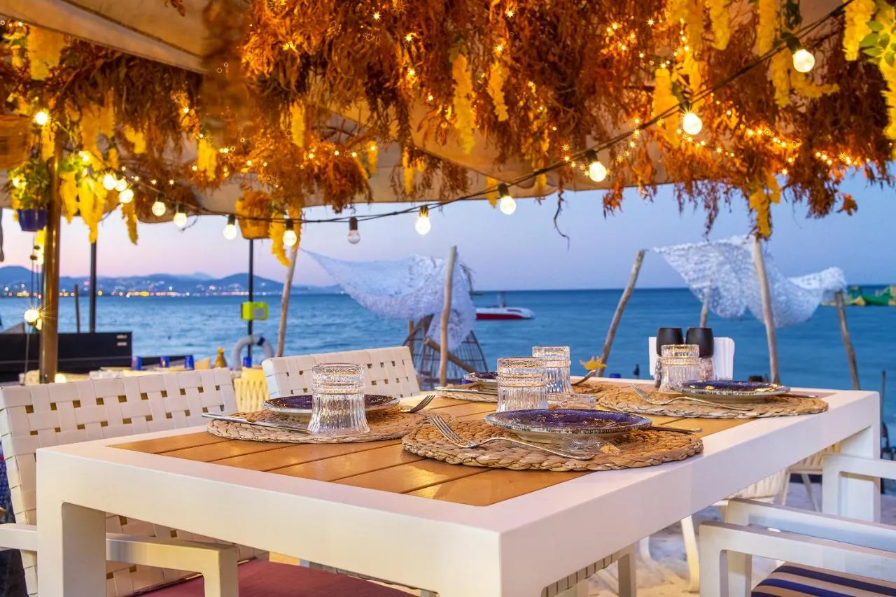 Anjeliq House Boutique Hotel slide-3