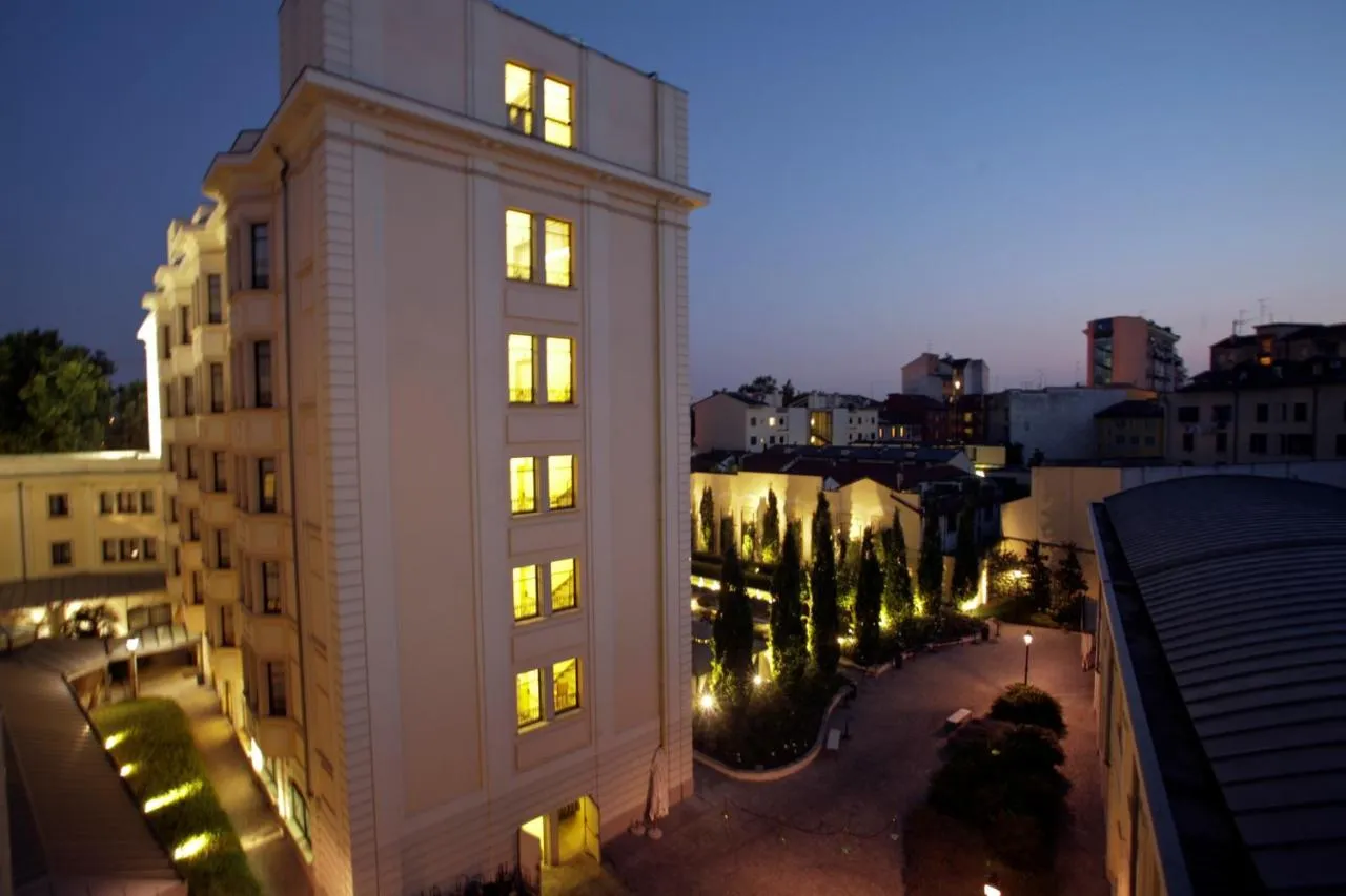Visconti Palace hotel slide-3