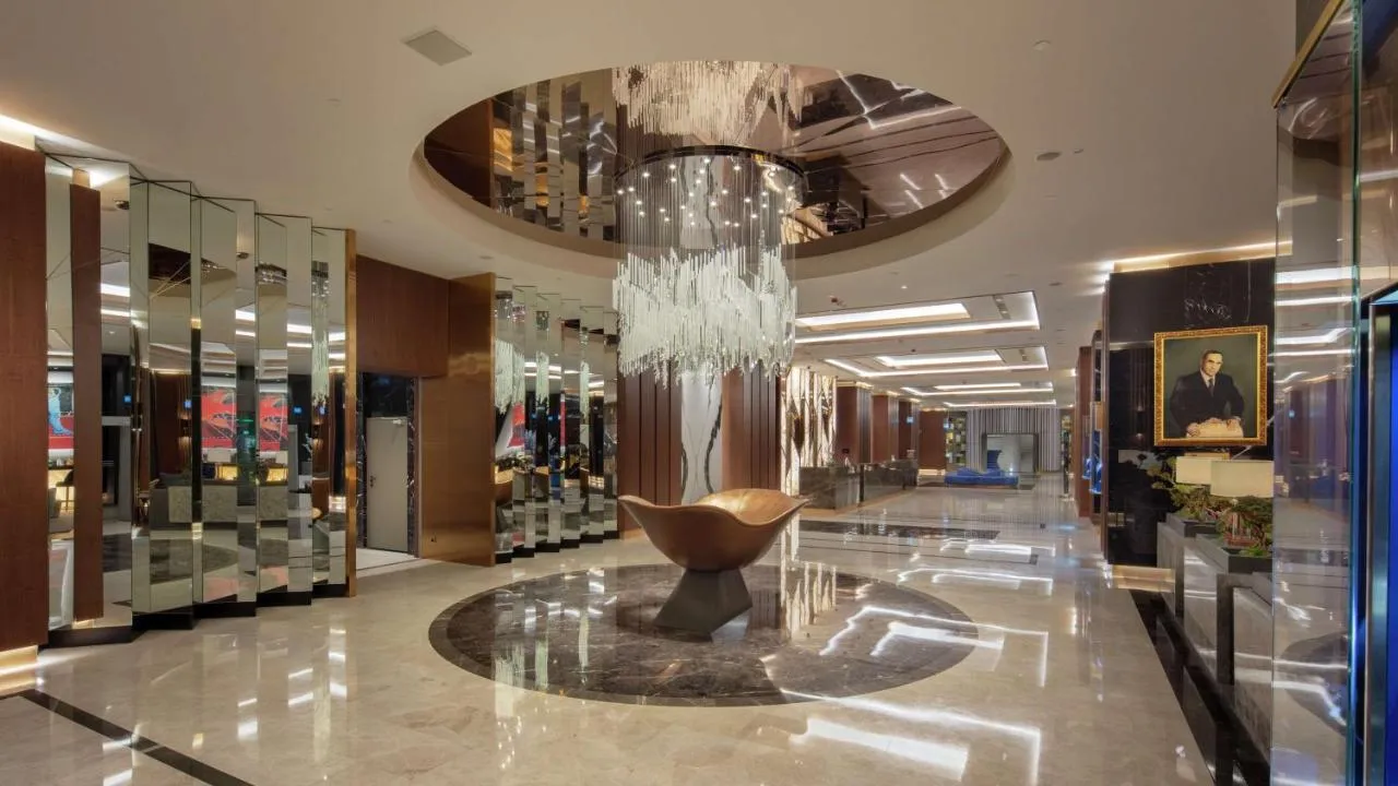 Hilton Istanbul Maslak slide-3