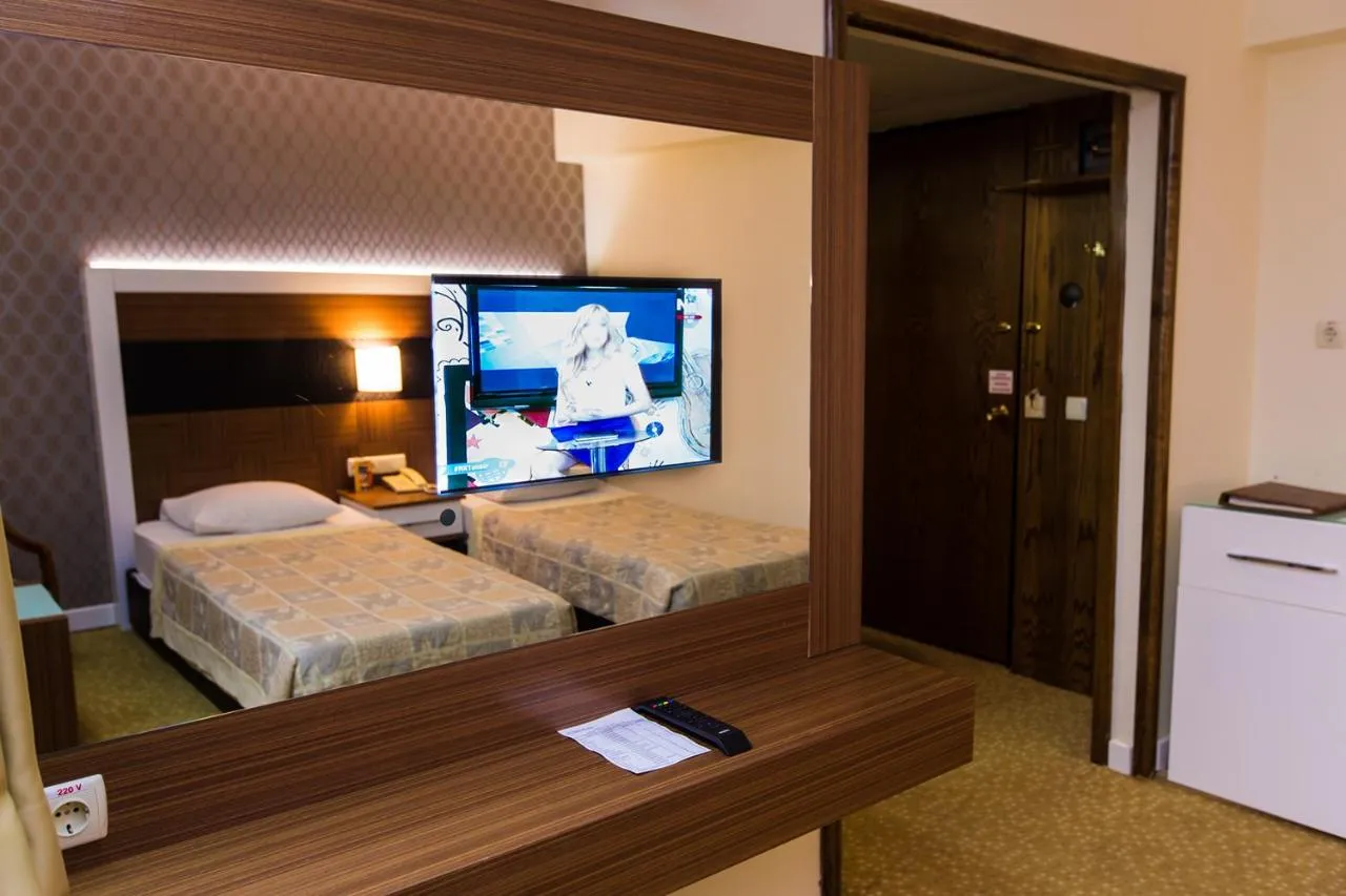 Derici Hotel slide-4