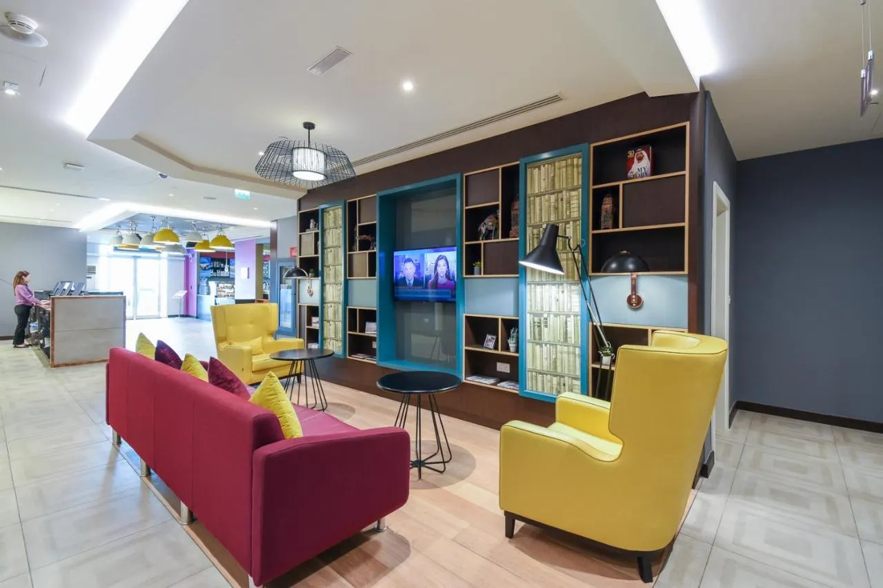 Premier Inn Dubai International Airport slide-4