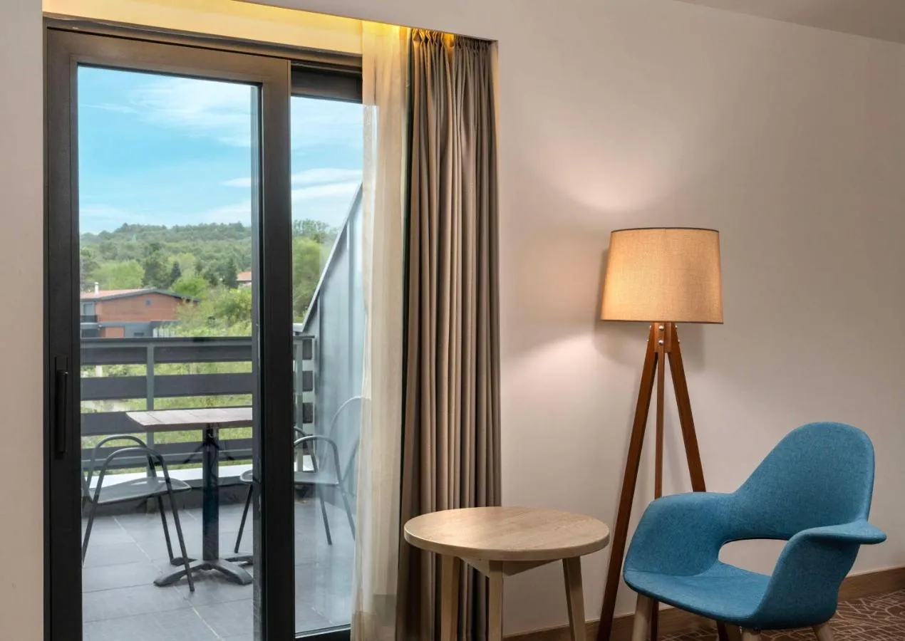 Park Inn by Radisson Istanbul Airport Odayeri-2
