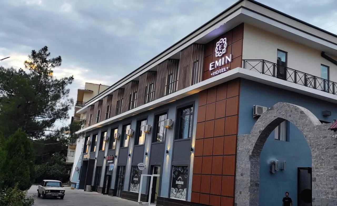 Emin hotel slide-5