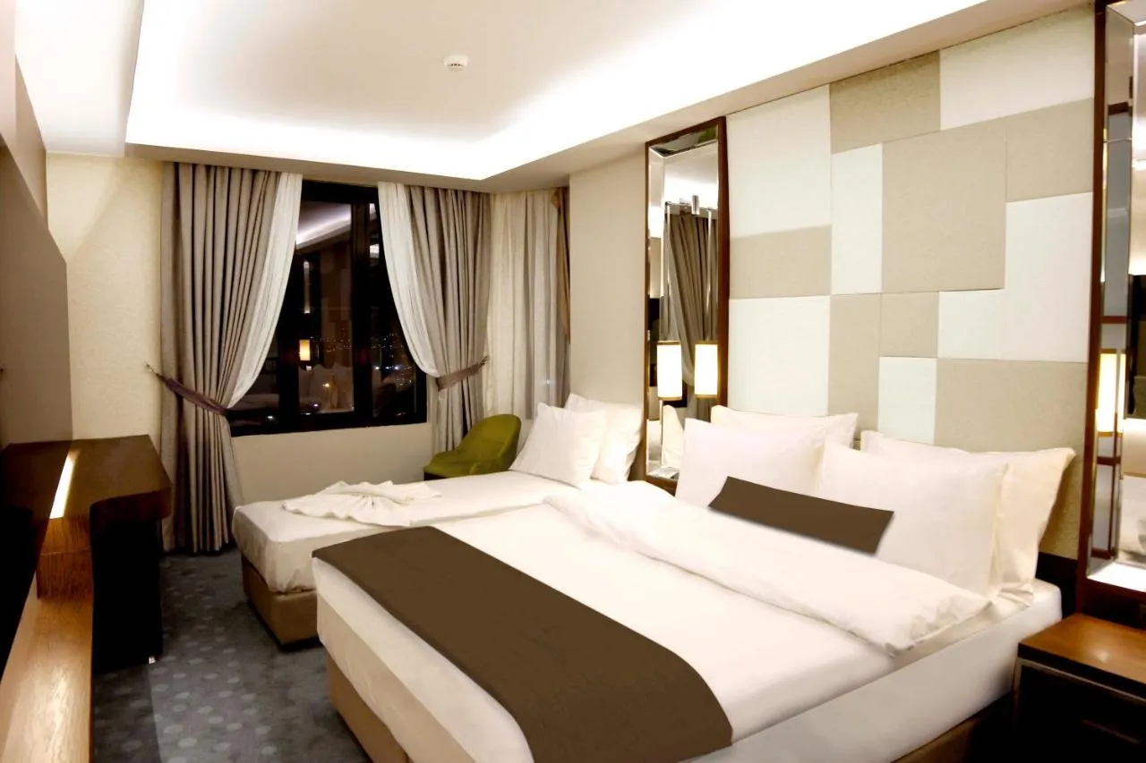 The Biancho hotel slide-4