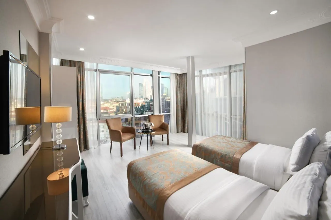 White Monarch hotel-1