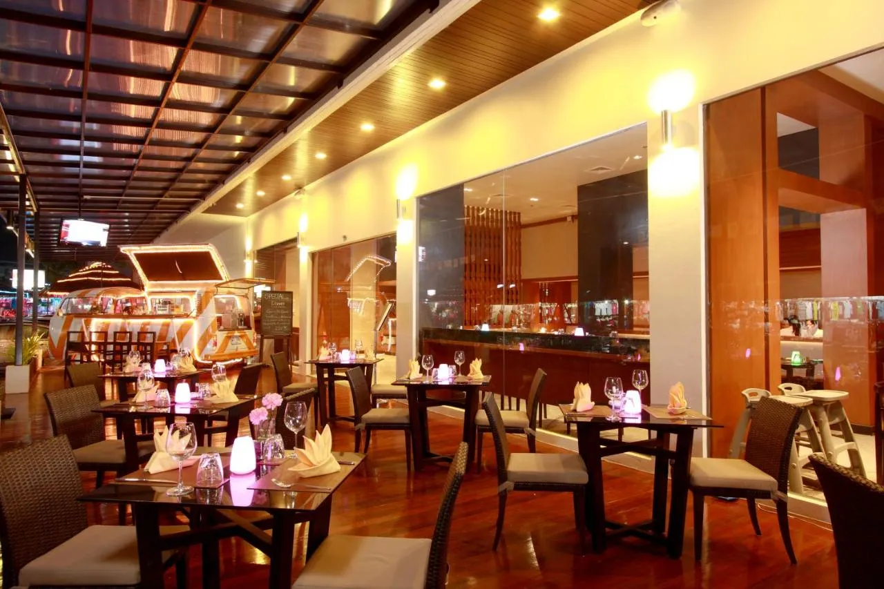 Ashlee Hub Hotel Patong slide-3