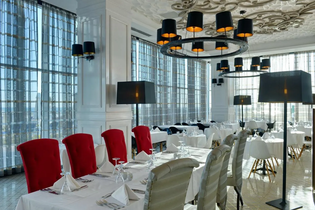 Vikingen Infinity Resort hotel slide-4