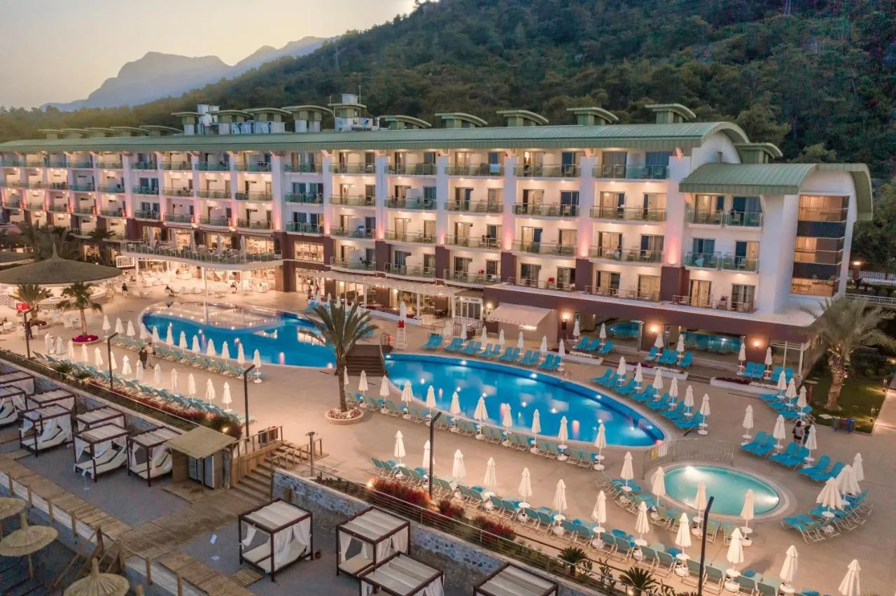 Corendon Playa Kemer Hotel slide-3