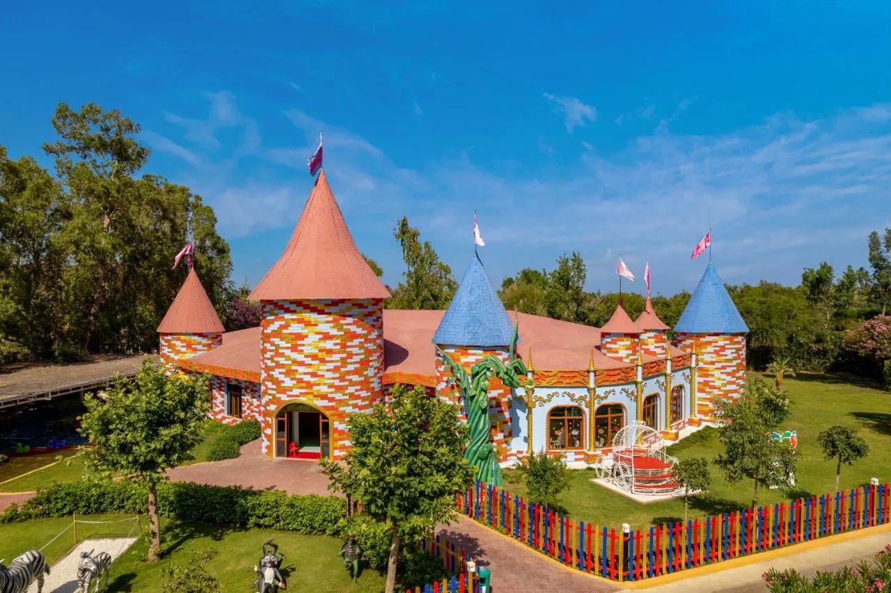 Delphin BE Grand Resort slide-5