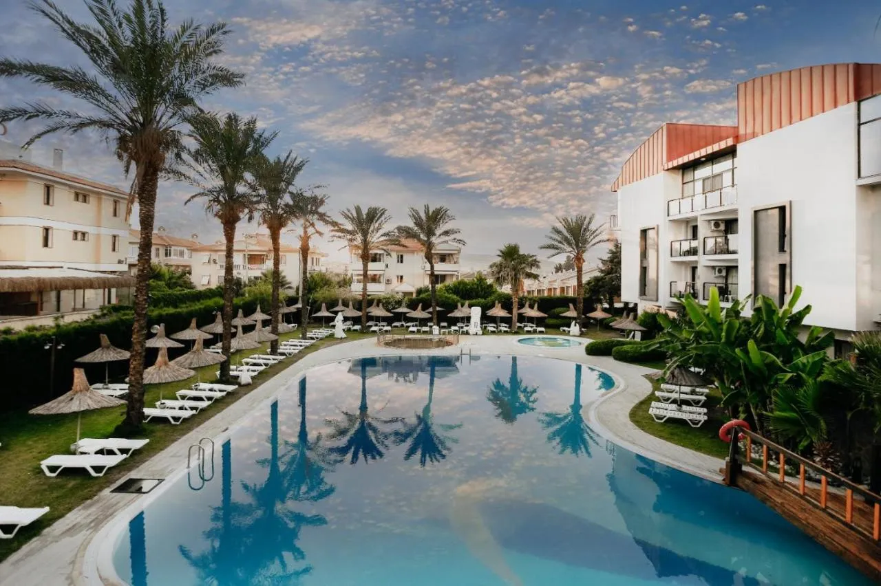 PIRIL Hotel Thermal & Beauty Spa-1