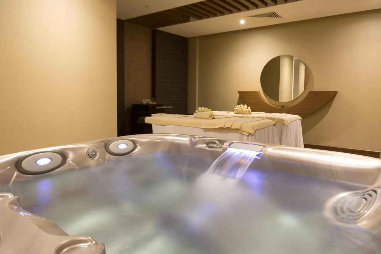 Boyalik Beach Hotel & Spa slide-3