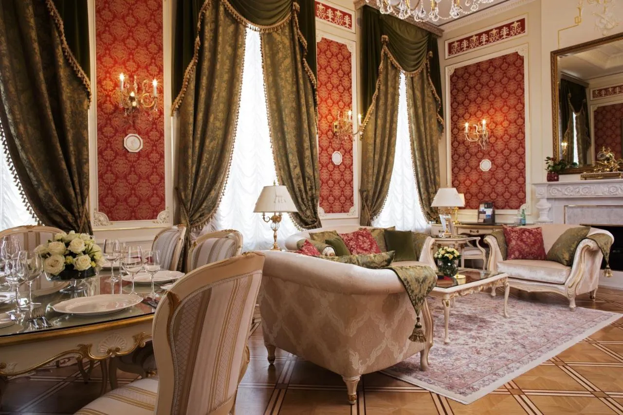The State Hermitage Museum Official Hotel slide-3