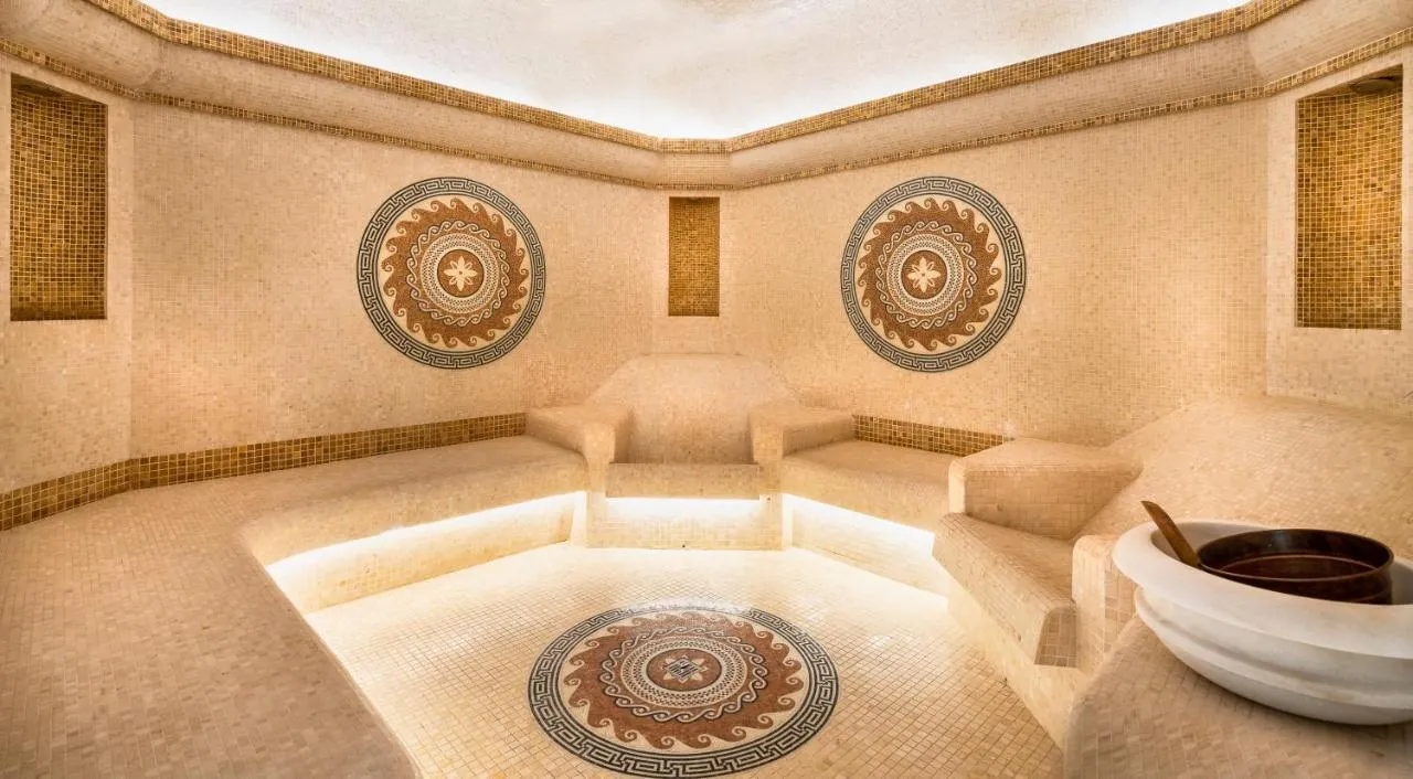 The State Hermitage Museum Official Hotel slide-5