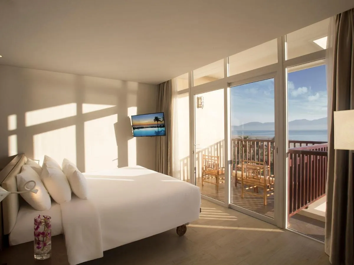 Sandy Beach Resort Danang-1