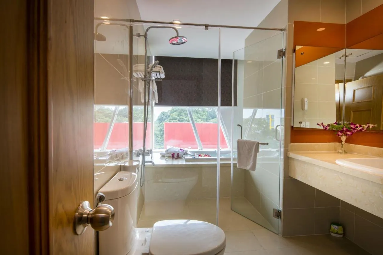 TTC Hotel Deluxe slide-5