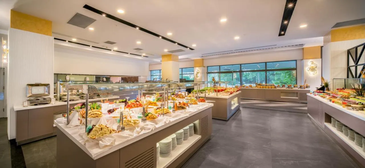 Gravel Hotels Select - Ultra All Inclusive slide-5