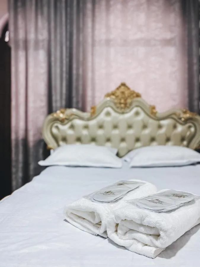 Yerevan Hotel slide-4