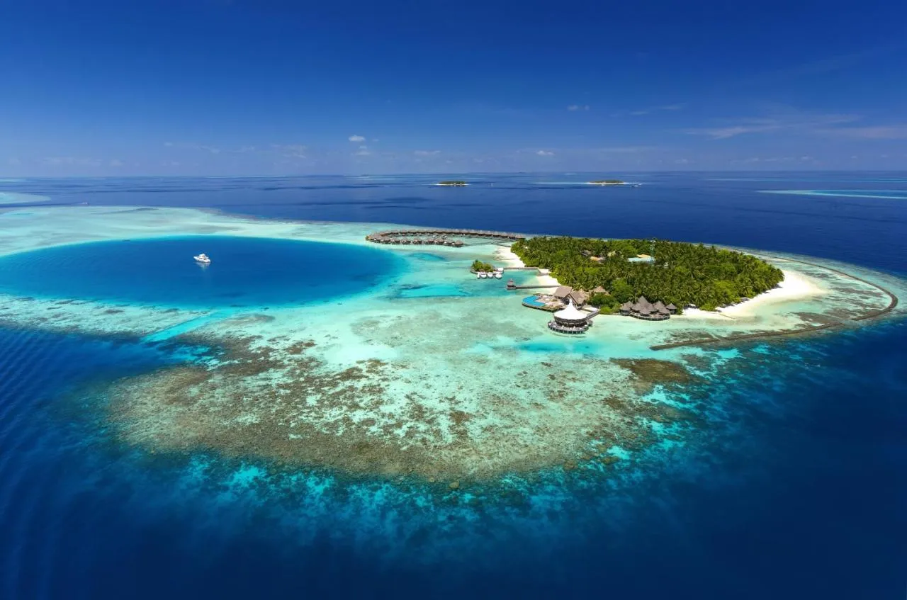 Baros Maldives slide-5