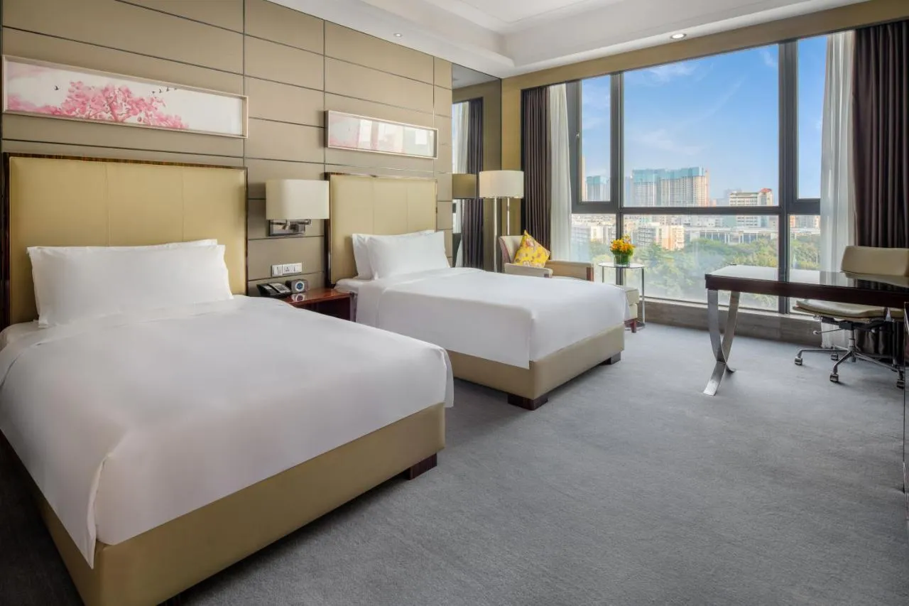 Crowne Plaza Shenzhen hotel slide-4