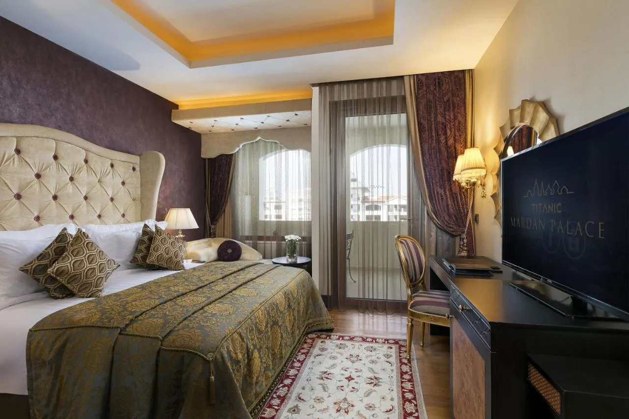 Titanic Mardan Palace slide-3