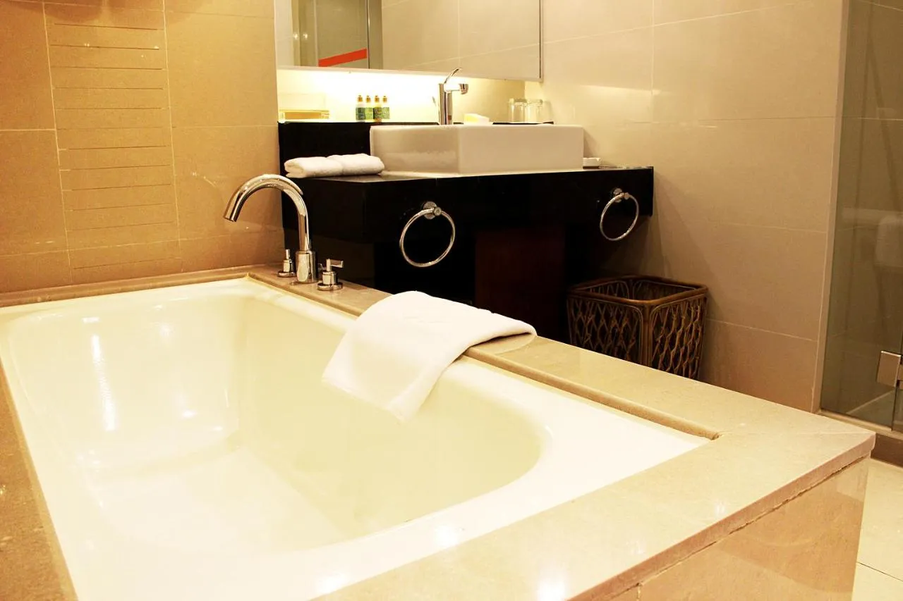 Beijing Xinyuan Hotel slide-4