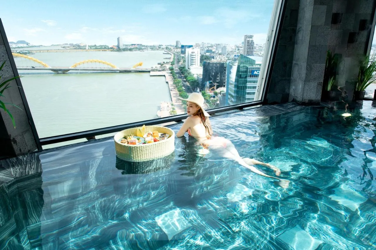 HAIAN Riverfront Hotel Da Nang-1