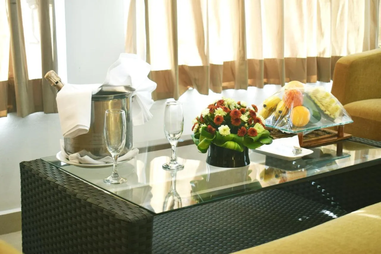Thilanka Hotel-1