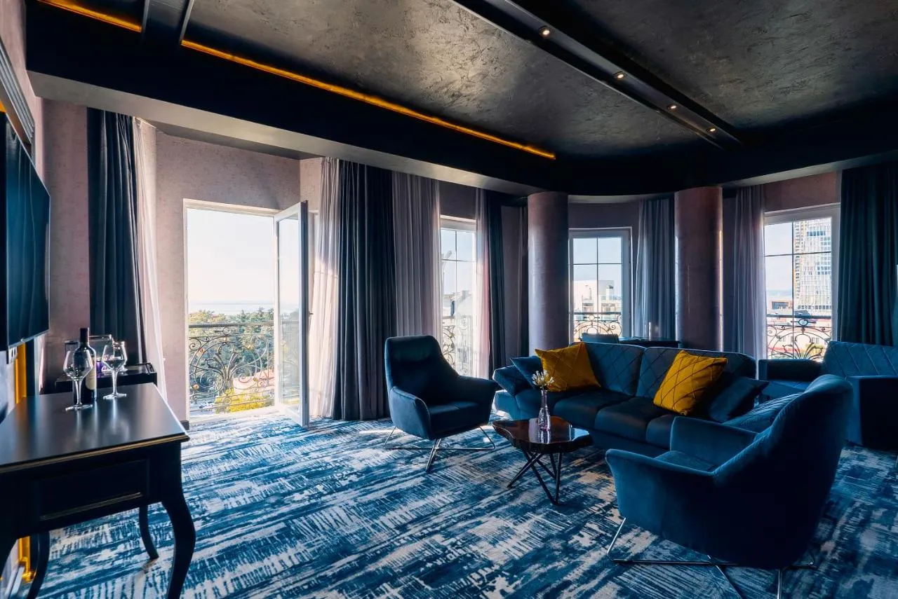 Tapis Rouge Boutique Hotel-1