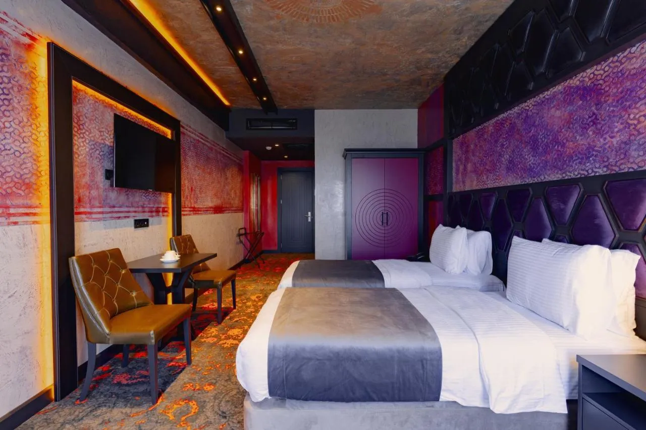 Tapis Rouge Boutique Hotel slide-3