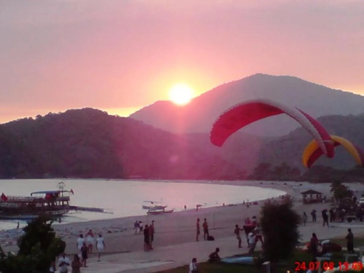 Magic Tulip Beach Hotel slide-5