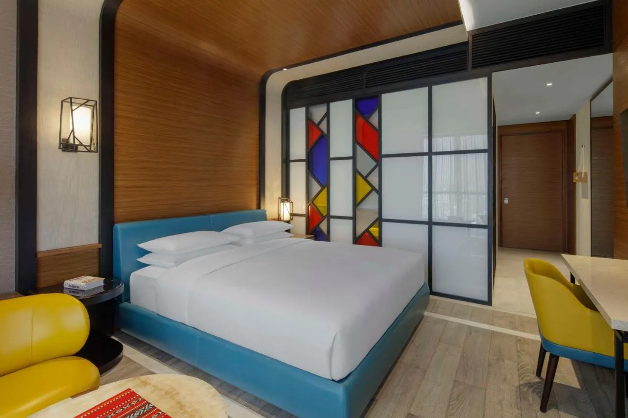Andaz Dubai The Palm Hotel slide-3