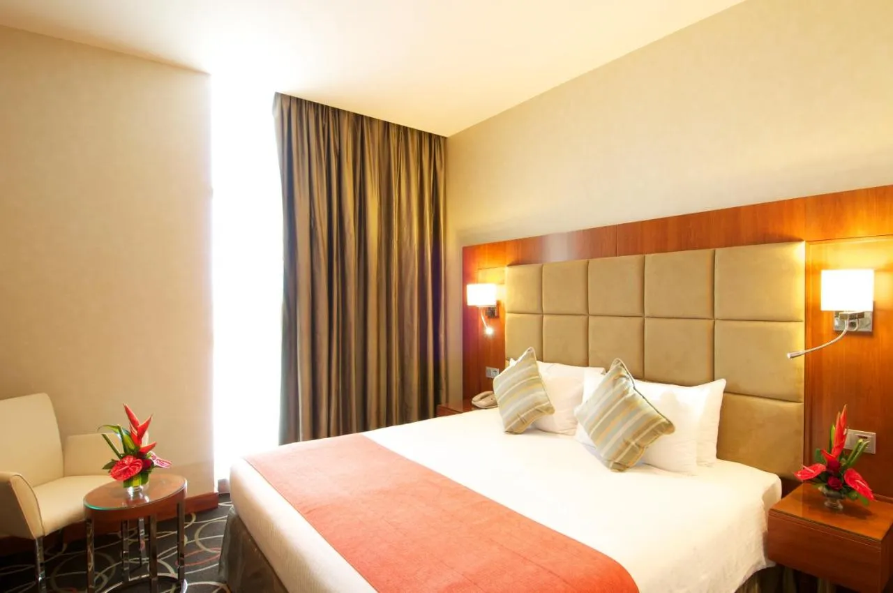 Montreal Barsha Hotel slide-4