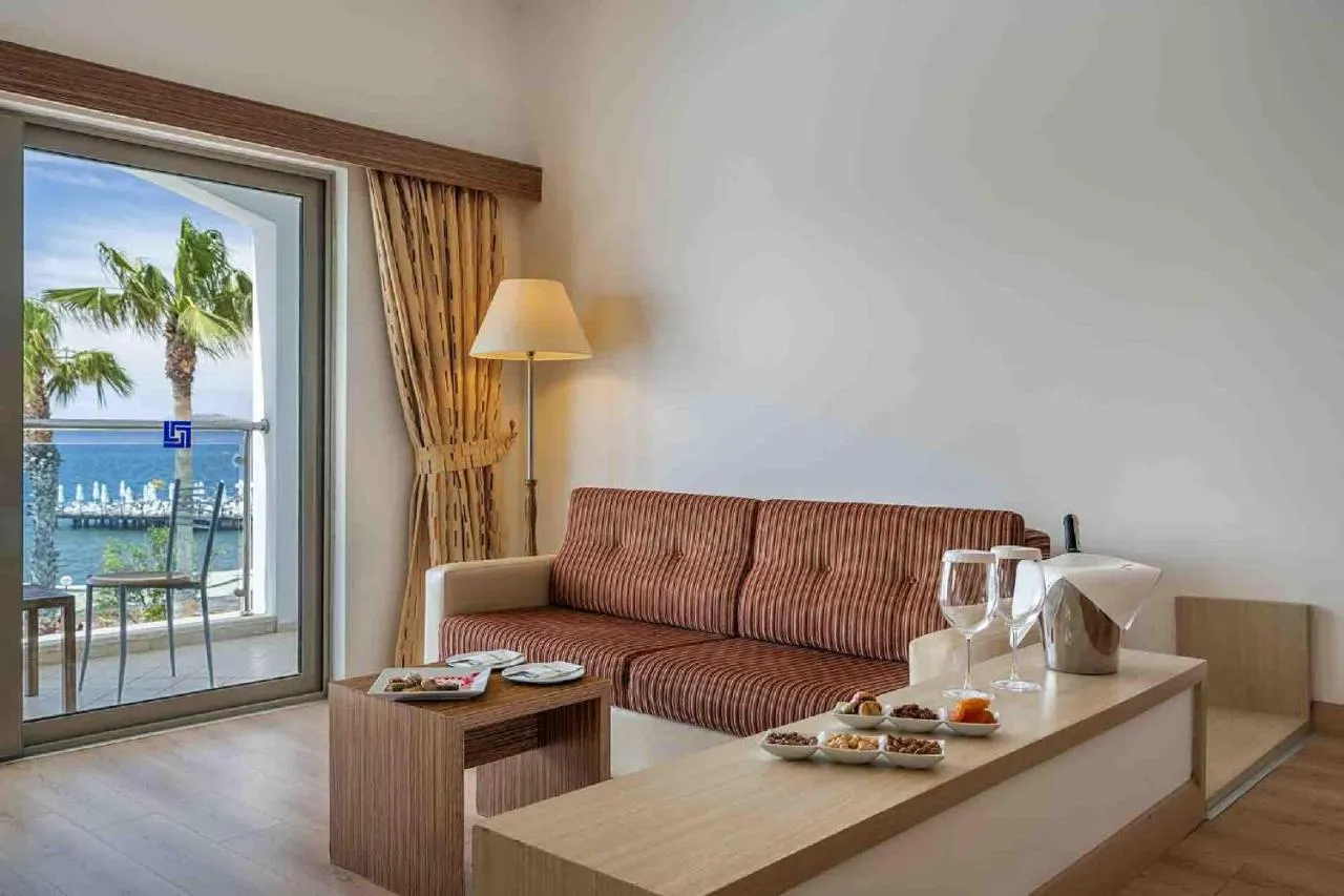 Azure by Yelken Hotel slide-5