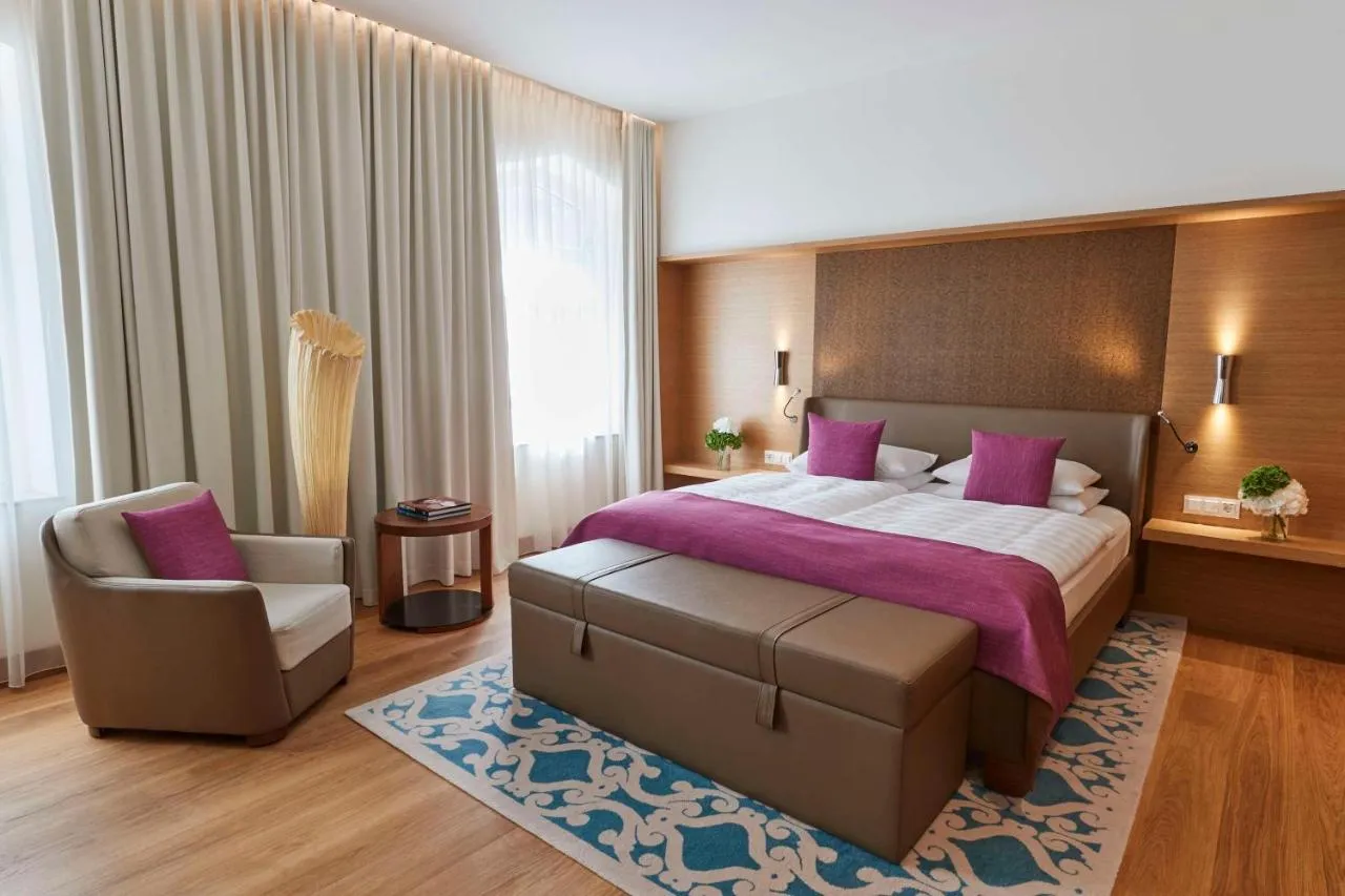 Hotel Vier Jahreszeiten Kempinski Munchen-1
