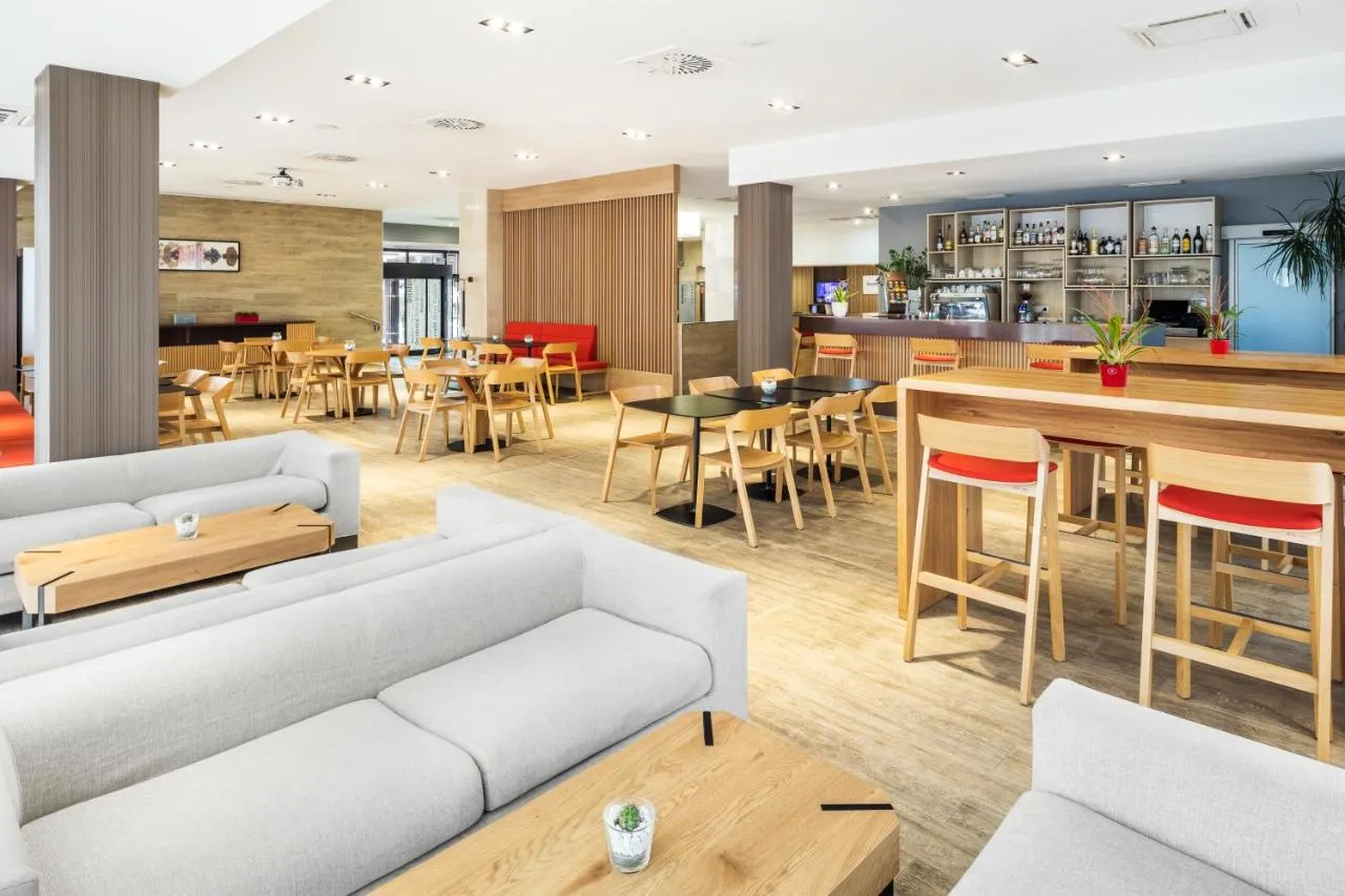 Occidental Praha Hotel-1