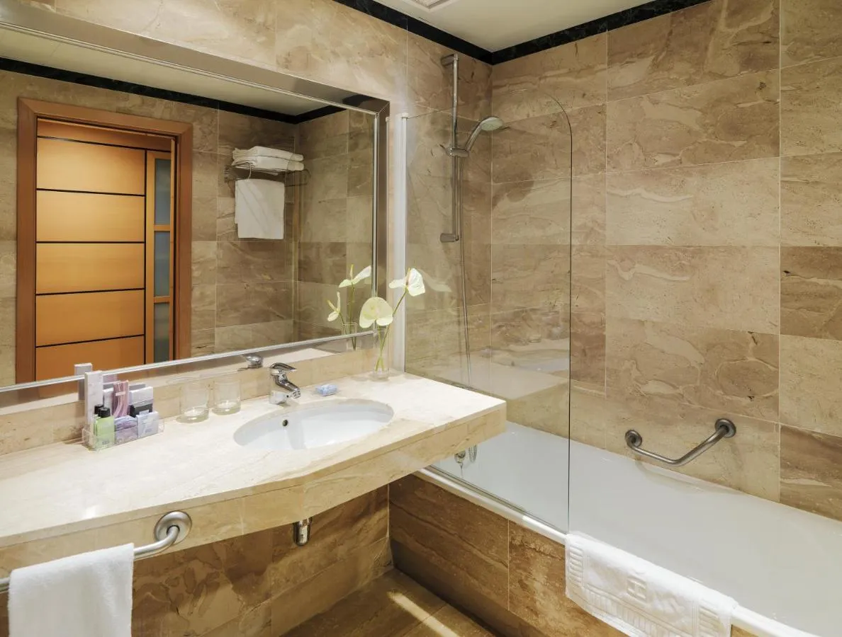 H10 Marina Barcelona-2
