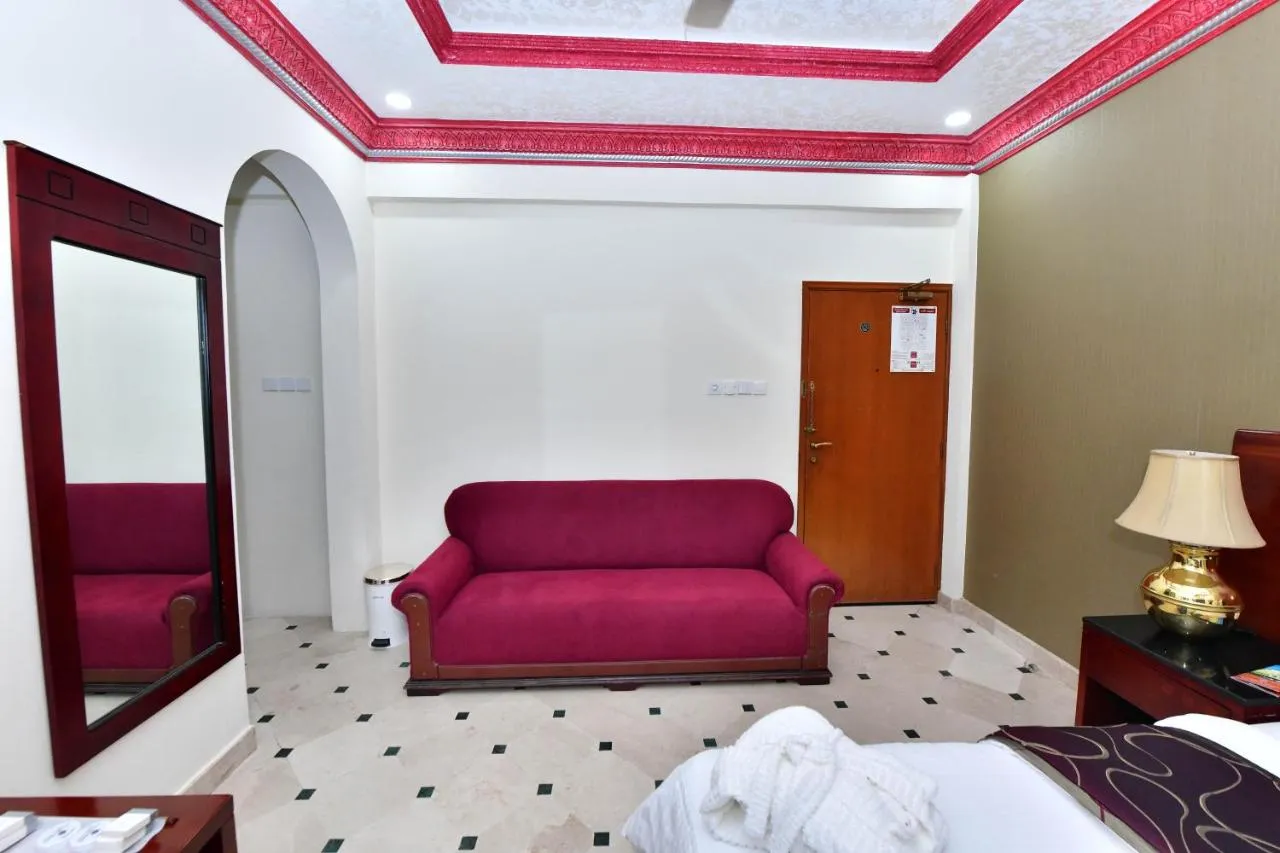 Al Bahjah Hotel slide-3