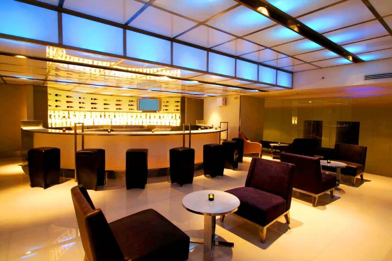 Pathumwan Princess Hotel slide-5