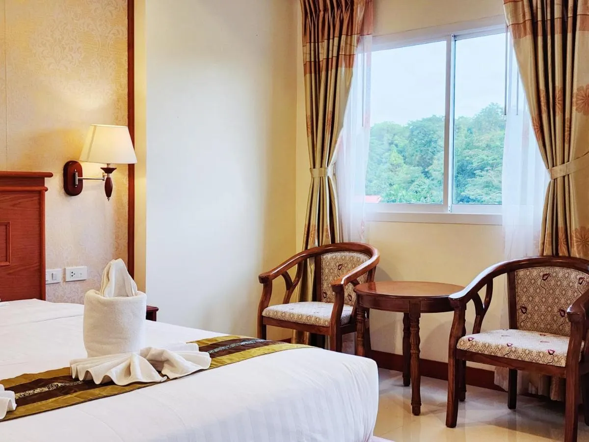 Phaithong Sotel Resort slide-5